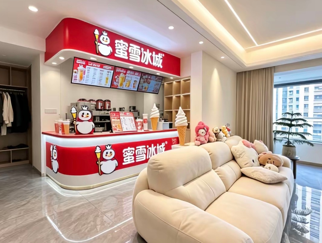网上刷客厅的装修风格然后刷到了这张图还有什么是网友脑洞想不到的