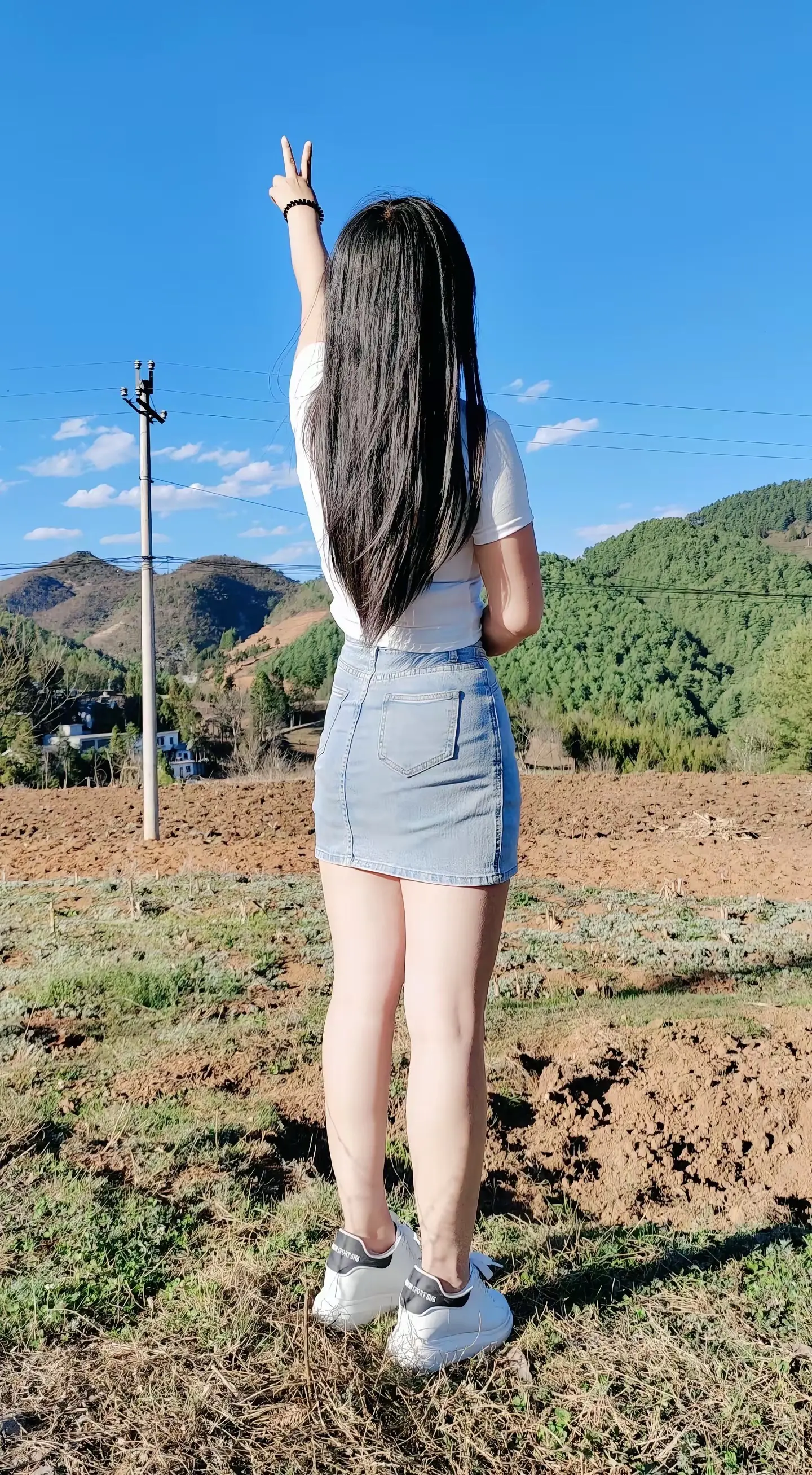 我要上热们 山里姑娘