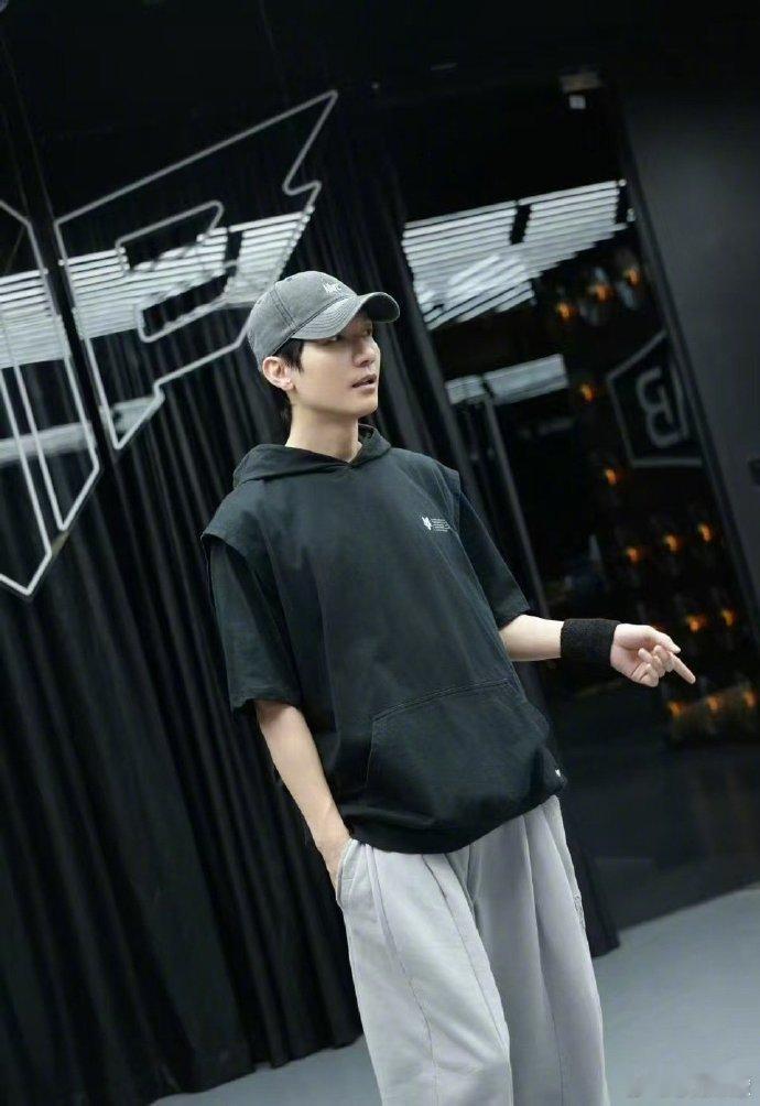 湖南卫视中秋之夜官宣定档湖南卫视中秋之夜从去年到今年每一次都有新的惊喜今年山西长