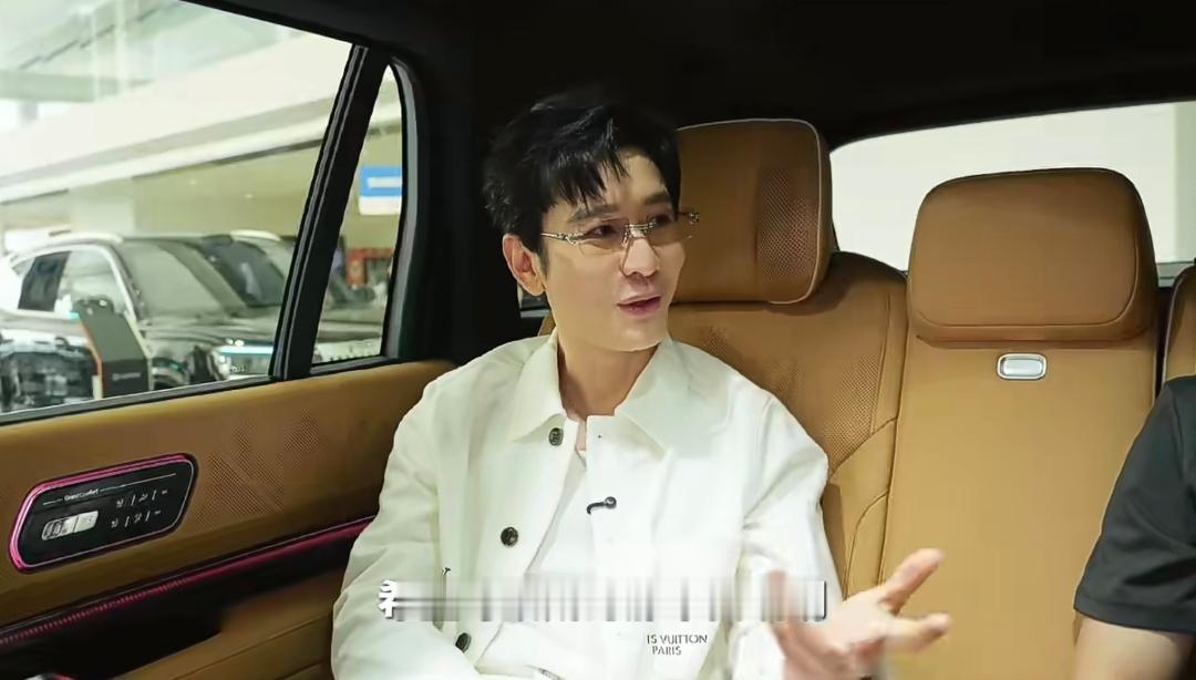 网传黄晓明投资长鑫科技赚了100多亿。
黄晓明：重名！希望可以成为那个黄晓明，但