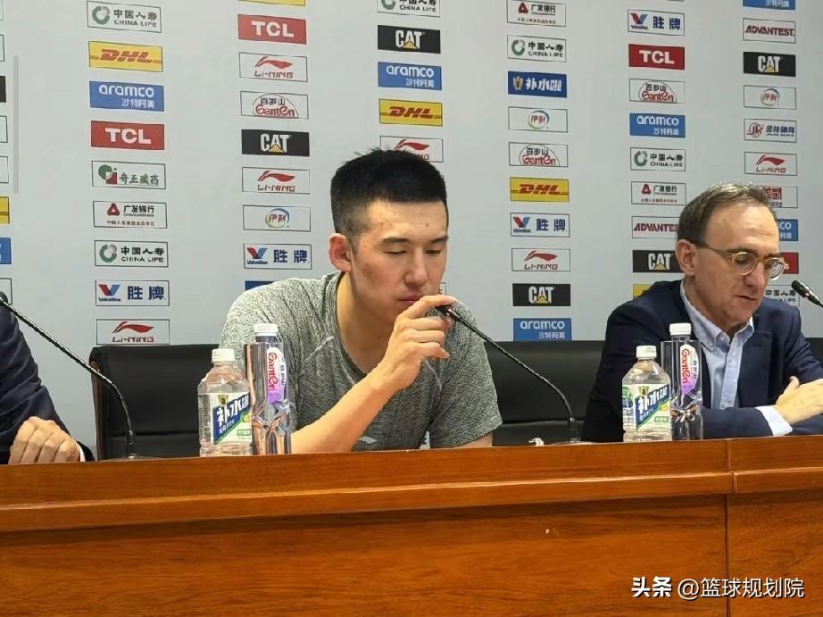 付豪真敢说，不过都是实话！

辽宁男篮客场挑战吉林的比赛，前三节节奏都在吉林那边