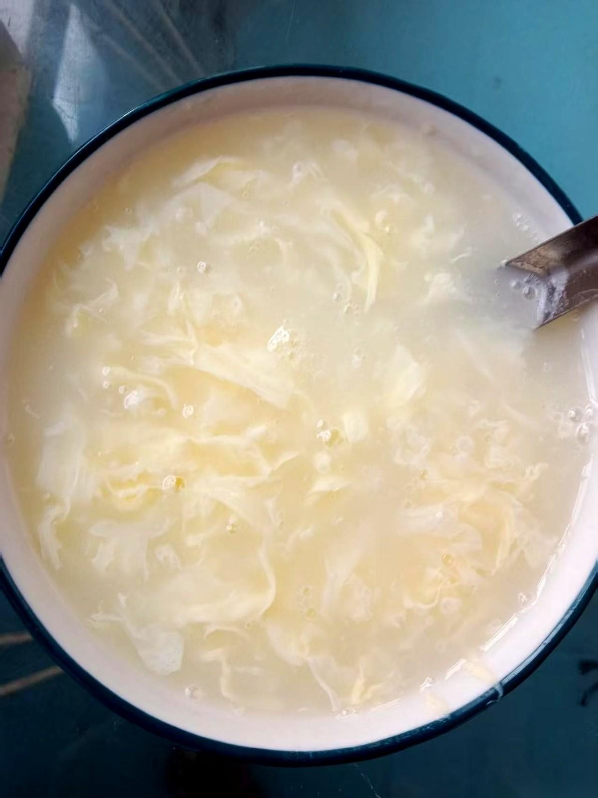 我妈被我姐接走的瞬间，我承认，我长长地舒了一口气。
对，就是那种卸下千斤重担的感