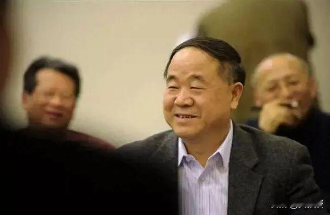 莫言，太牛了
2025年10月，莫言的长篇小说《檀香刑》拿下了俄罗斯“亚斯纳亚·