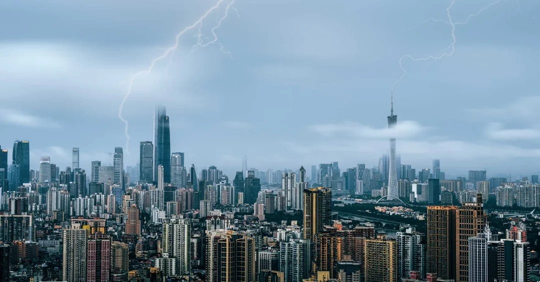 雷暴如期而至，为广州高考学子加油！💪