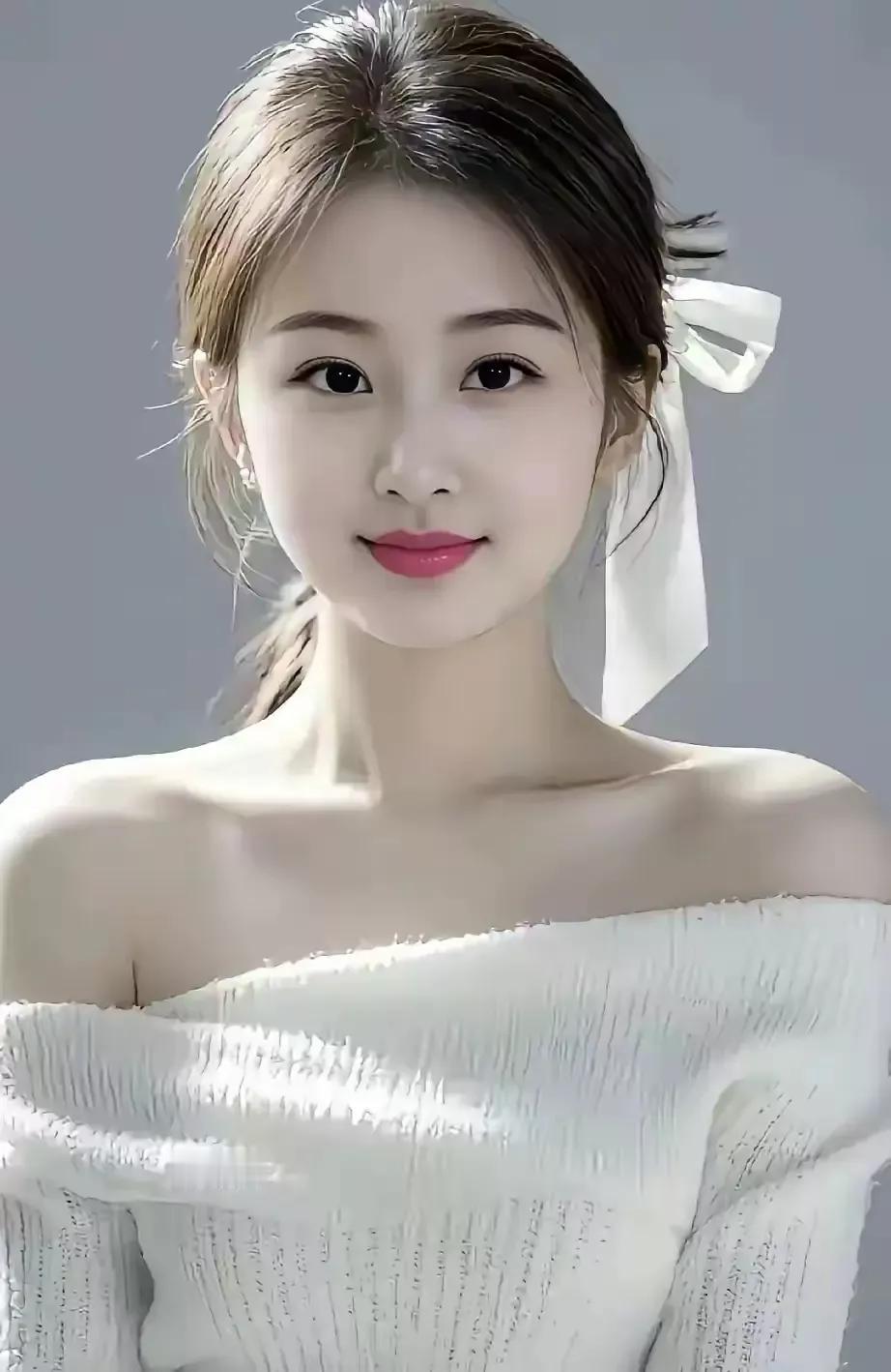 优雅气质，温柔似水，白纱轻纱，梦幻迷人。轻纱美人图 轻纱裙写真 仙气轻纱长裙 轻