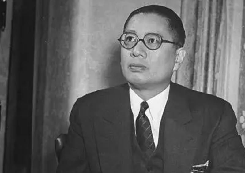 蒋介石与宋子文激烈争吵后，看到新闻报道内容气愤直言：这种说法实在太离谱了！
19