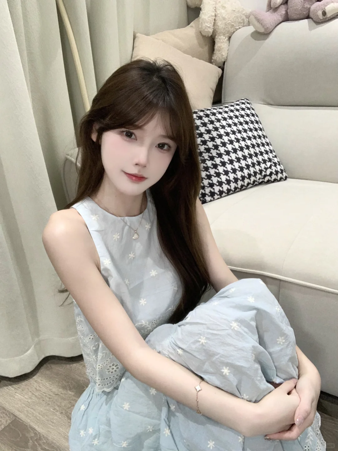 露出点破绽吧 让我知道你也在意我