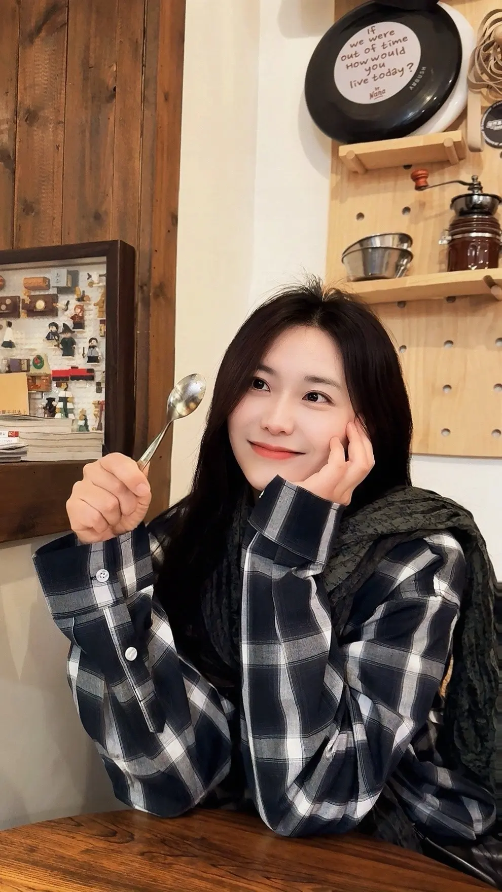 如果我一颗心被你俘虏  就流浪在你怀里的国度