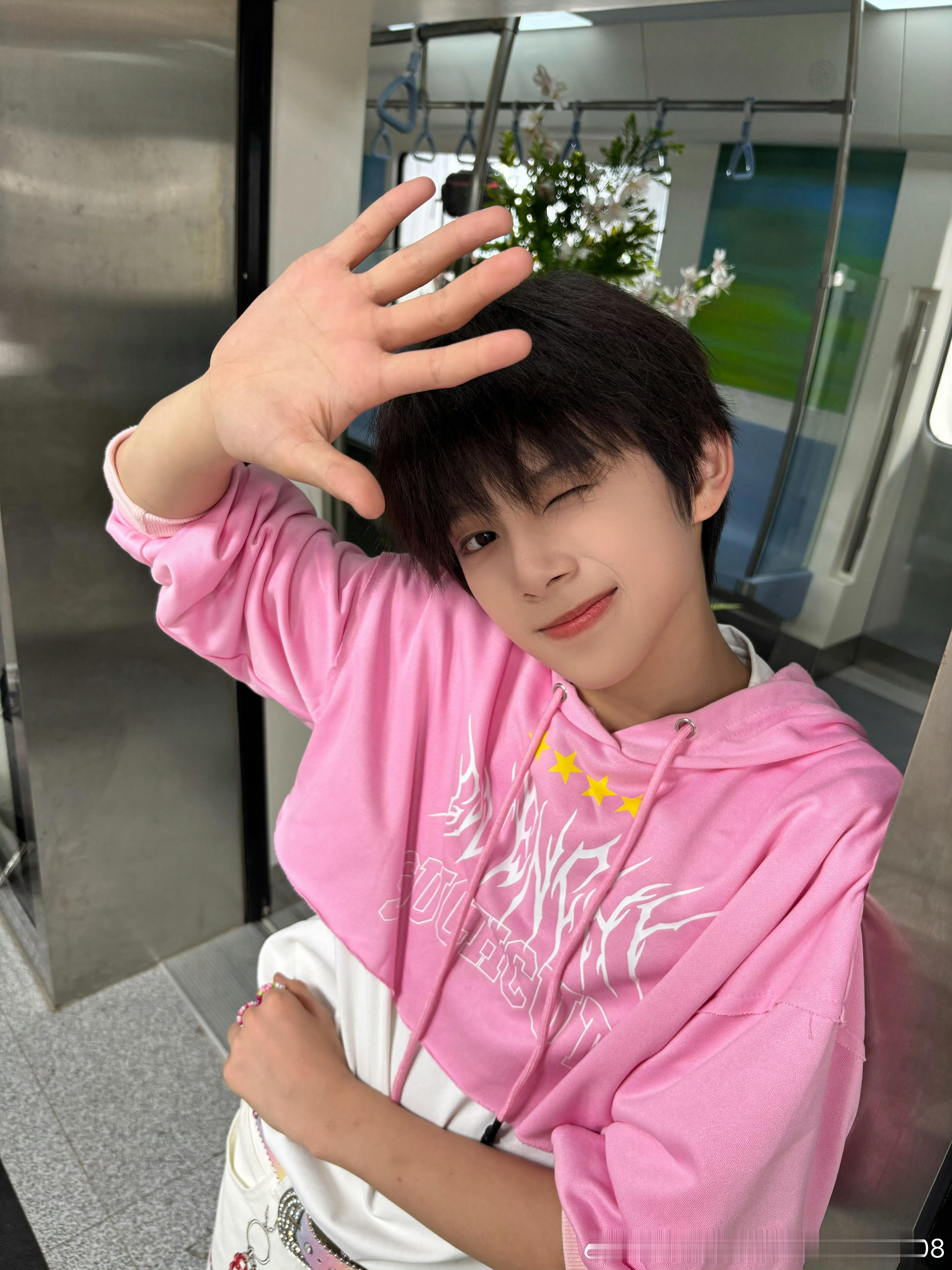 那欢迎来了解我们TF家族四代的陈思罕吧 