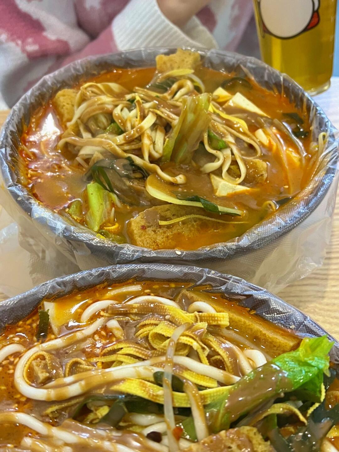 我觉得我完全可以做美食博主了[酷]不对，请叫我麻辣烫水果博主（因为我爱吃麻辣烫和