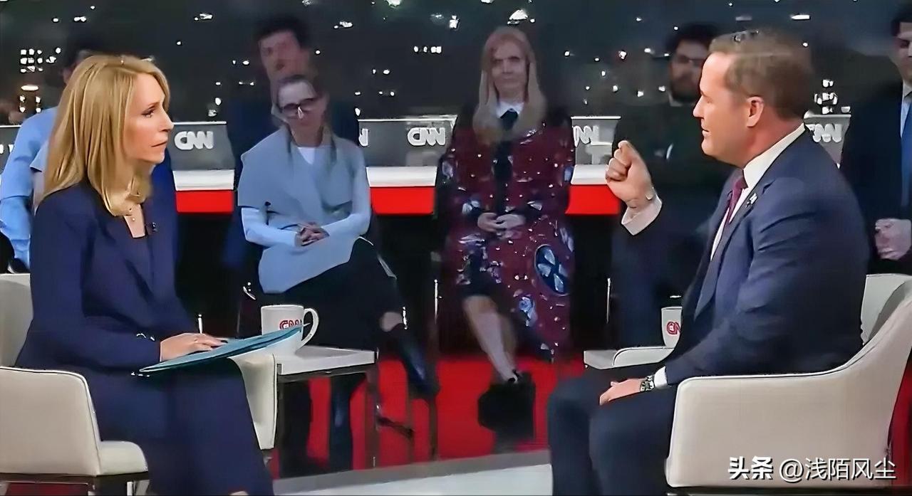 是美国有线电视新闻网主持人达娜·巴什:“美国政府现在解除对伊朗石油的制裁，允许伊