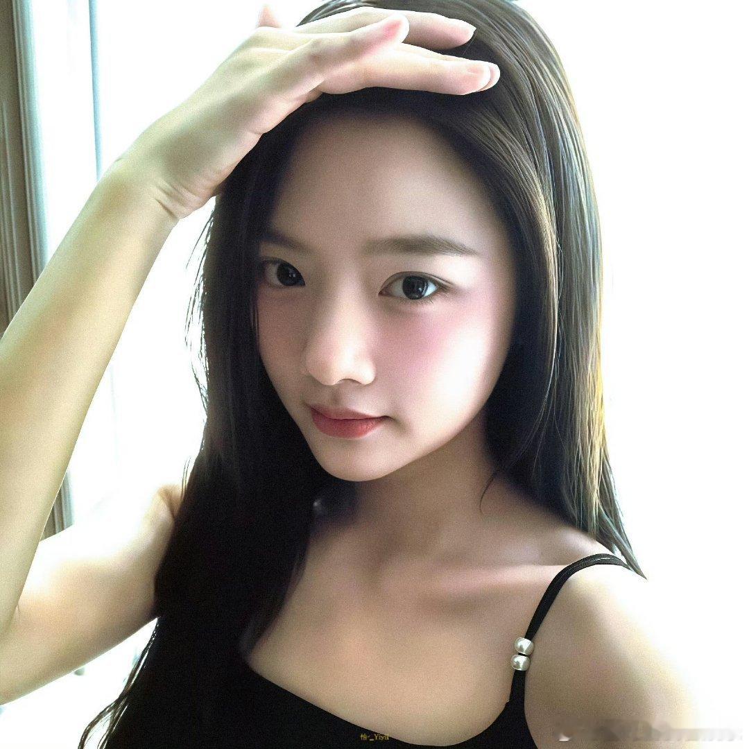 李现任敏高叶曾出演过鹿晗MV一部MV见证三位演员的成长蜕变！李现、任敏、高叶早年