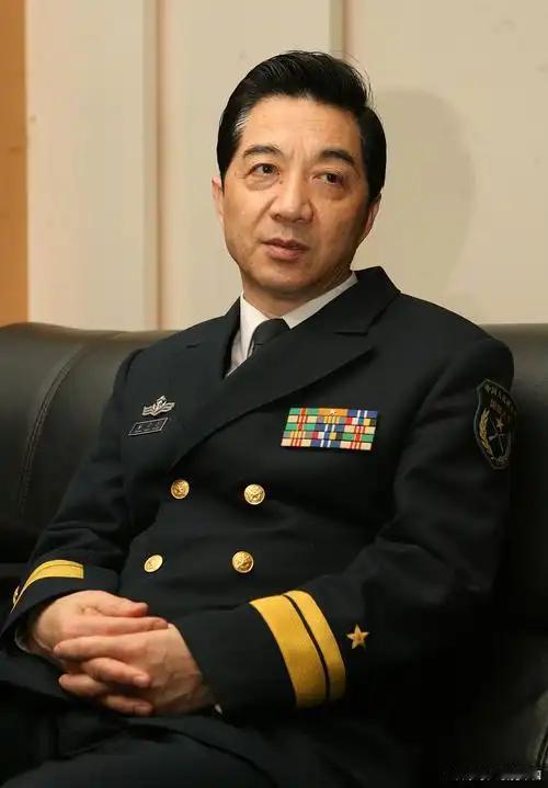 想当年，局座张召忠有句名言：“中美的差距虽然在缩小，但仍然存在。” 堪称中国“战