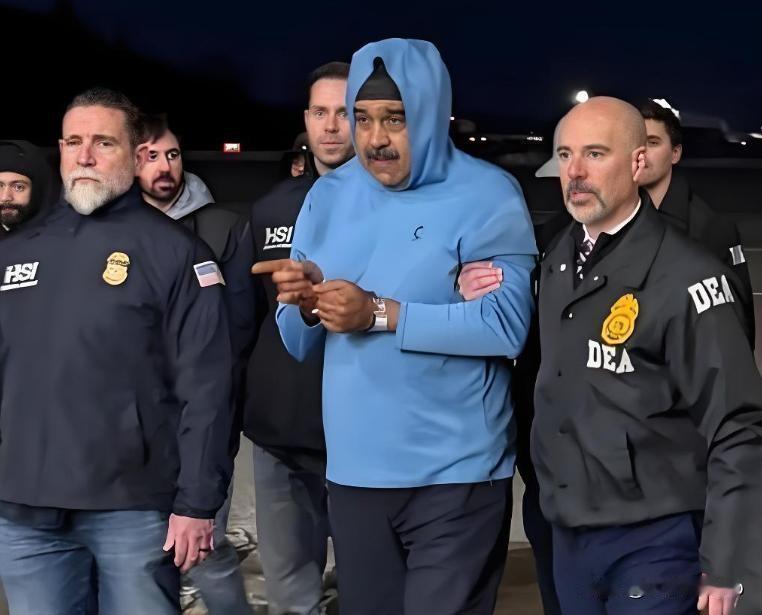 美国强推"石油优先"，中国在委权益如何护航？
 
1月7日，美国悍然对委内瑞拉动