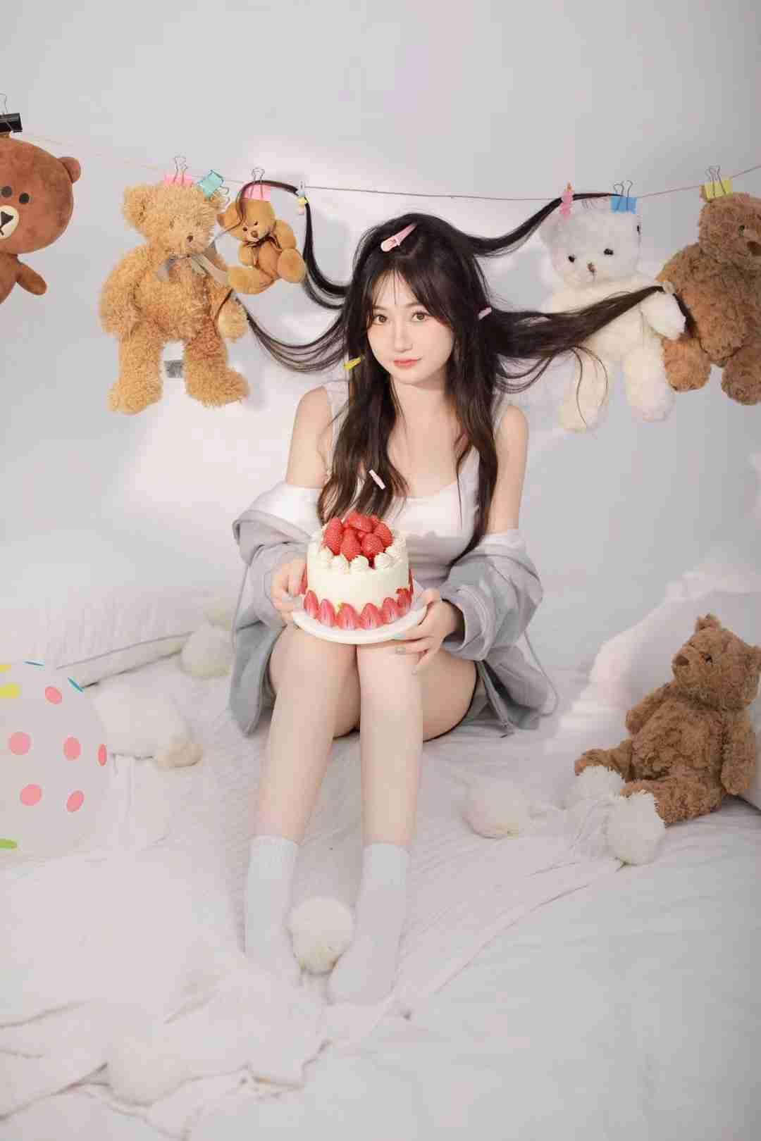 少女摄影|NO.0223期
温柔少女居家私房写真