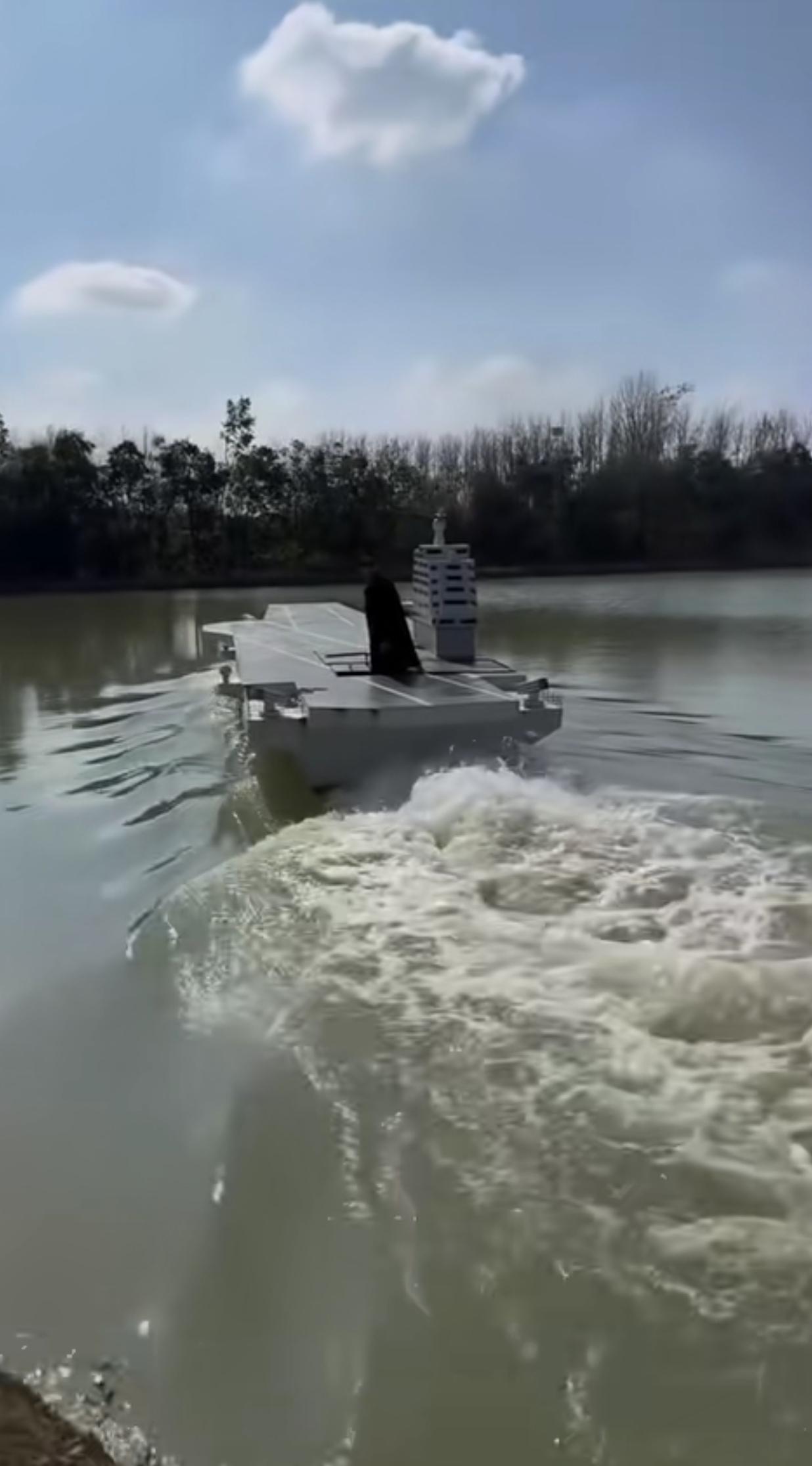 这是我们的第伍艘航母？
这样的速度您觉得能满足实战需要吗？与美国“福特号”相比，