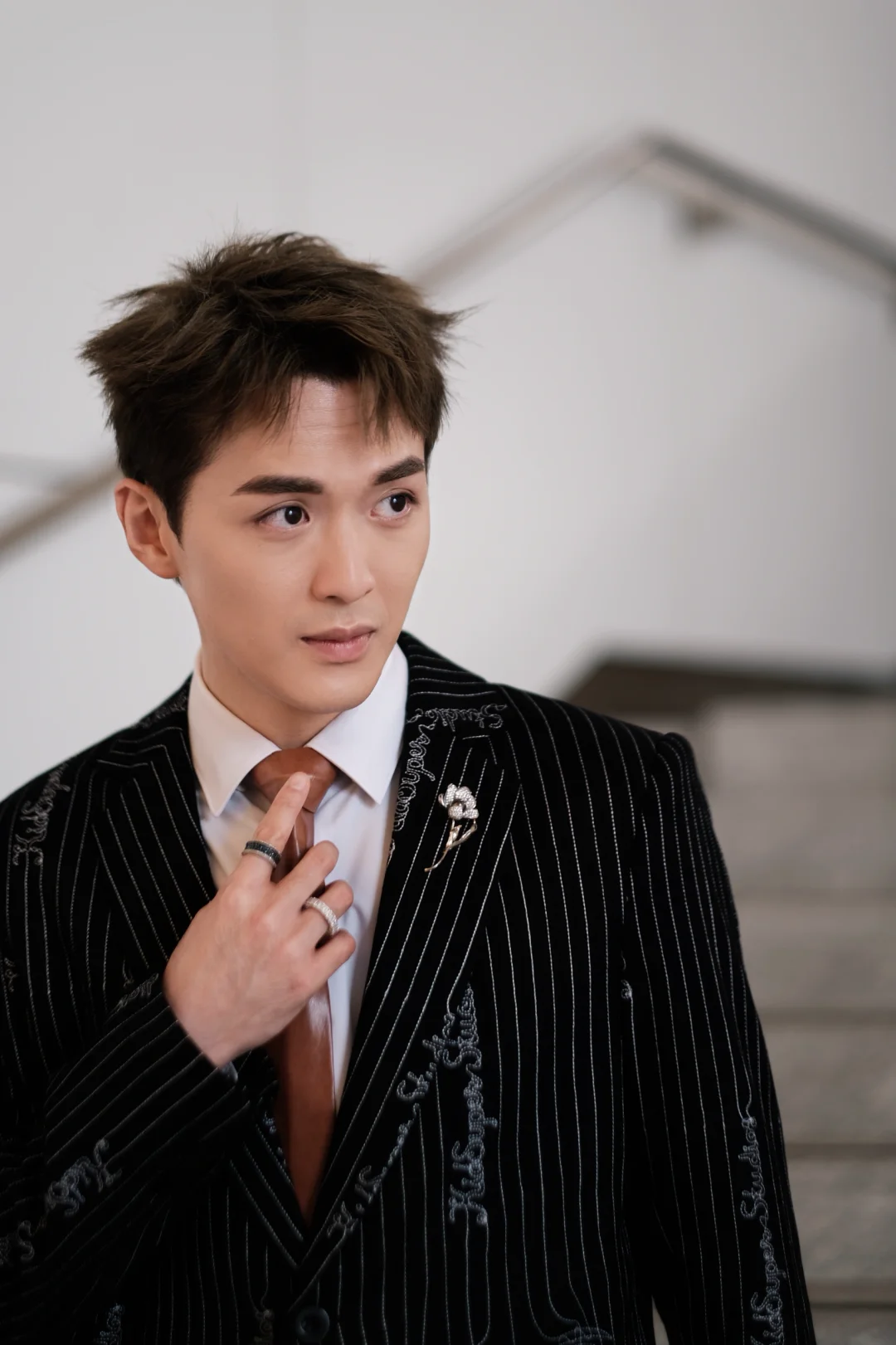 标题建议也太尴尬了吧