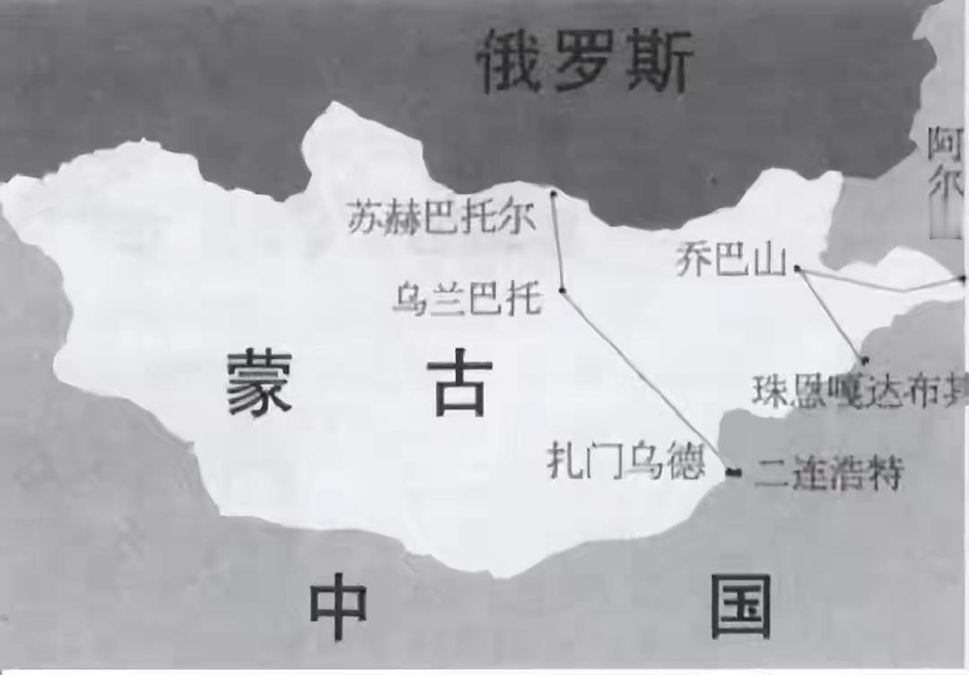 很多人看着地图北边，总会忍不住感慨，同样是被列强虎视眈眈的边疆，新疆、西藏守住了