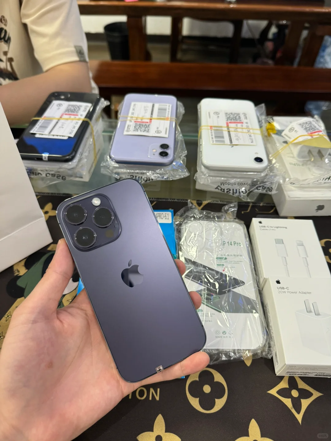 同城闪送苹果14Pro 暗夜紫256G国行正品原装