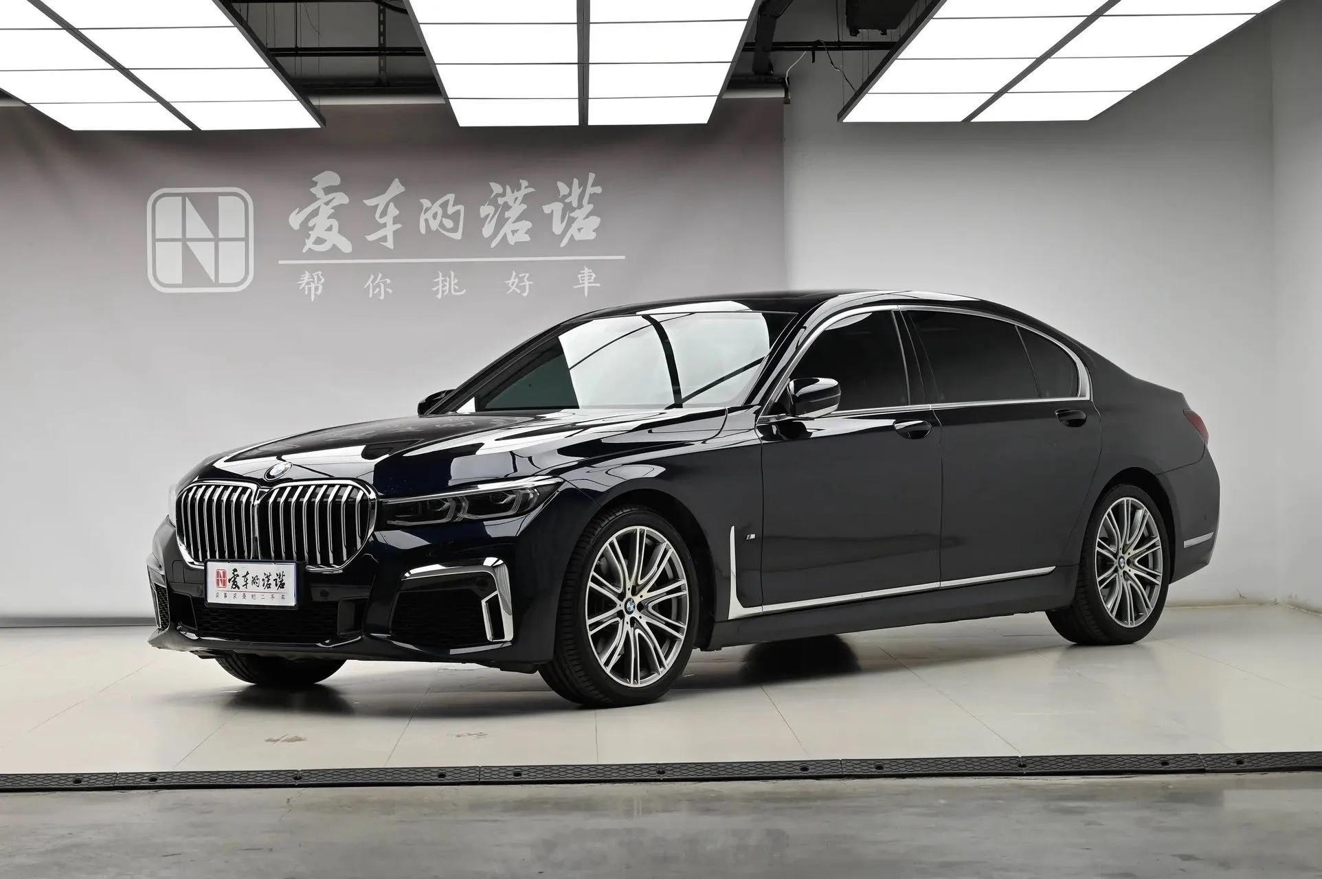 这台740Li刚到店的时候里程是88888km，是个好兆头！一定在祝下任车主一路