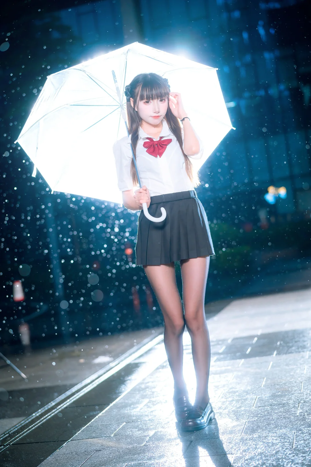下雨了呀 我来接你啦