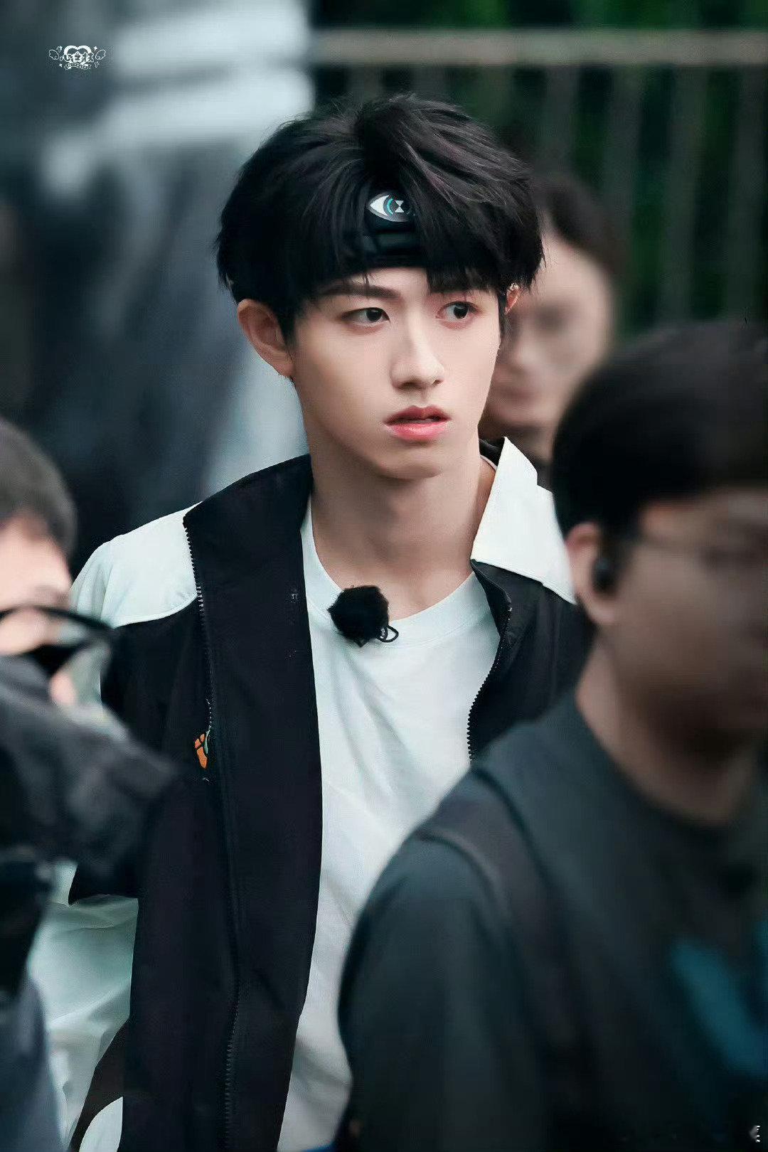 登陆少年今日全员加速中饭拍路透 你期待谁？朱志鑫 张泽禹 张极 左航 苏新皓全员