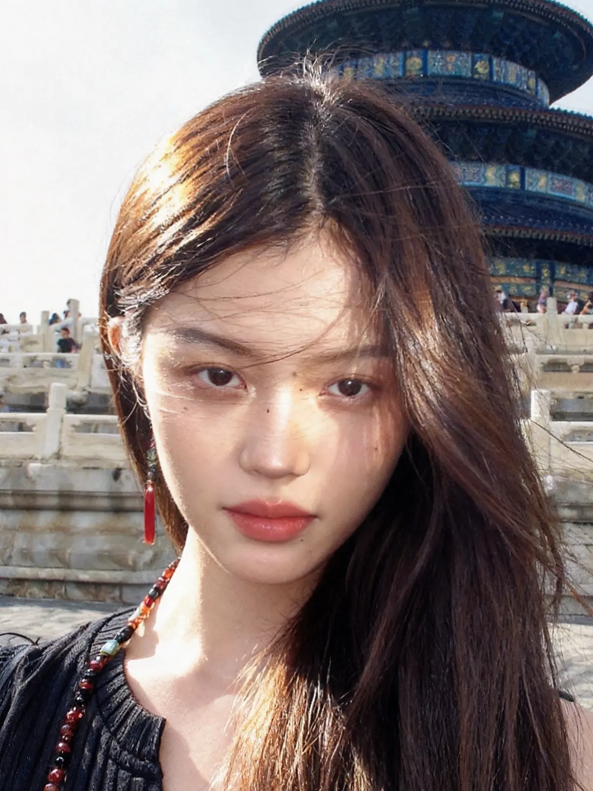 我不要什么恨海青天，我要我的前途如日中天。