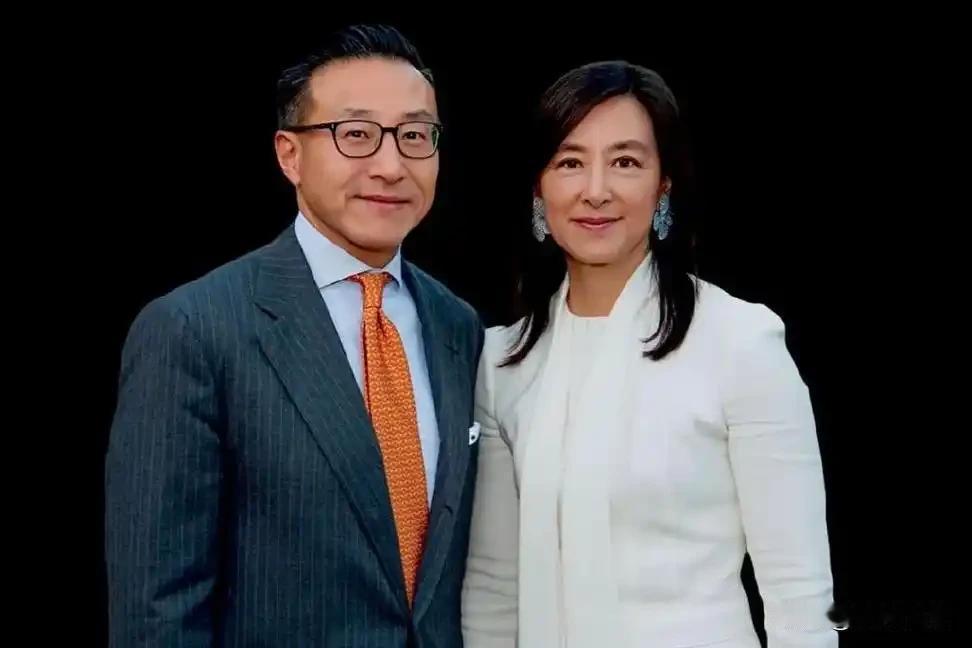 蔡崇信在斯坦福大学演讲，台下学生问他“成功秘诀是什么？”他直言：就是找对人。他很