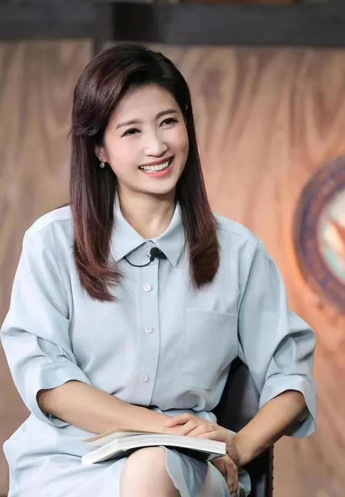 主持人春妮说，当初接到参加70年国庆普通群众方队的任务时，非常欣喜，因为作为电视