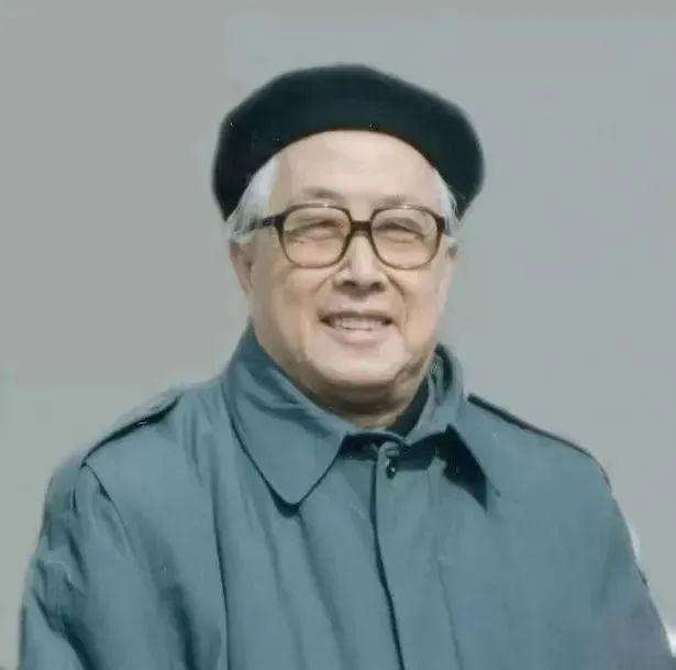 华君武90岁时，主持人问他：文革时候那么困难的情况下，被打击被迫害，你内心有没有