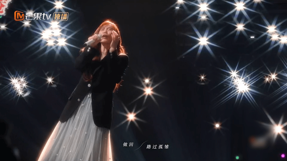 李佳薇的杏仁露伤到我了 马来西亚歌手的粤语歌天花板！李佳薇的《孤雏》唱得太有味道