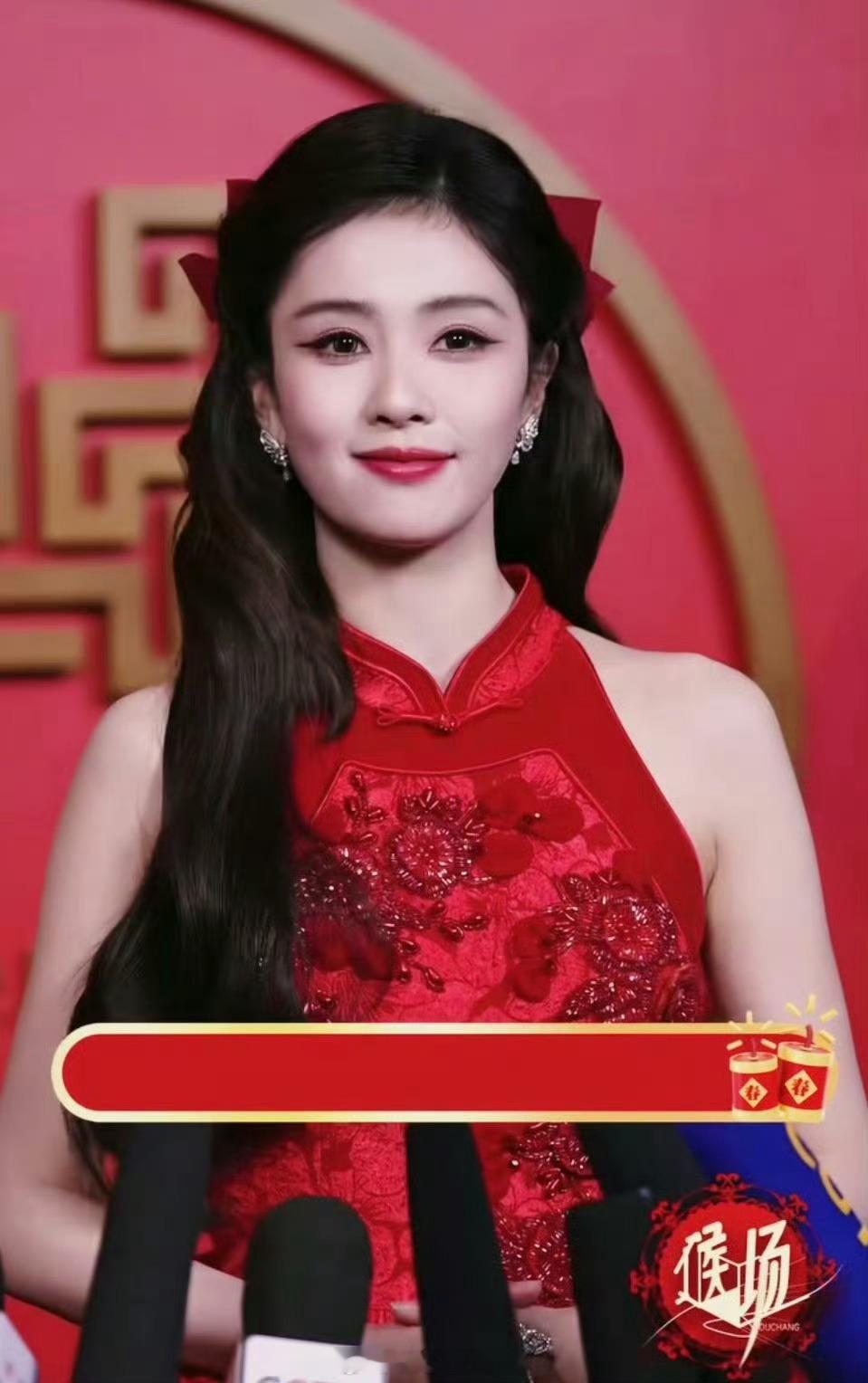 白鹿李昀锐春晚造型白鹿、李昀锐好养眼的两位，期待帅哥美女在春晚舞台上闪闪发光