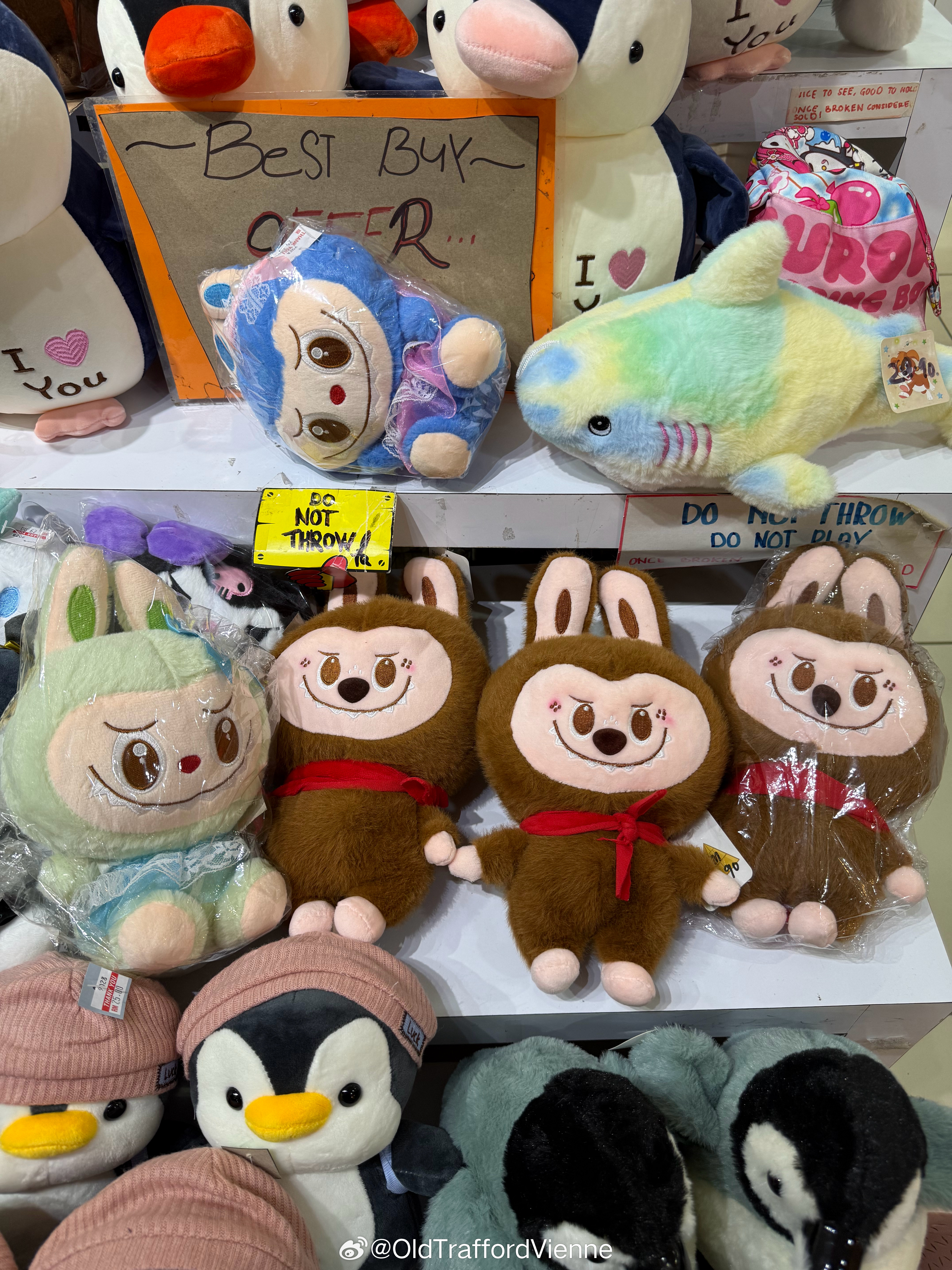 估计来源义乌[笑cry]29马币一个“拉布布”盗版[喵喵]  ​​​