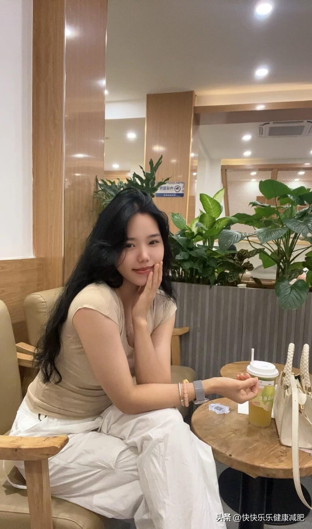 喝喝茶，聊聊天，享受生活