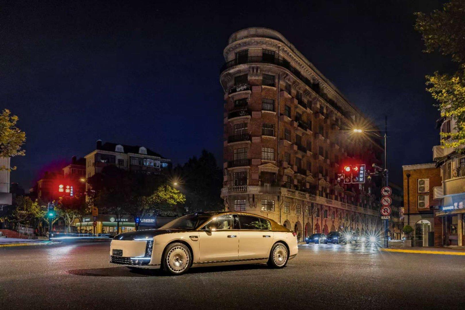 尊界S800上海美照，国产豪华车的巅峰之作。国产车大v聊车尊界s800 ​​​