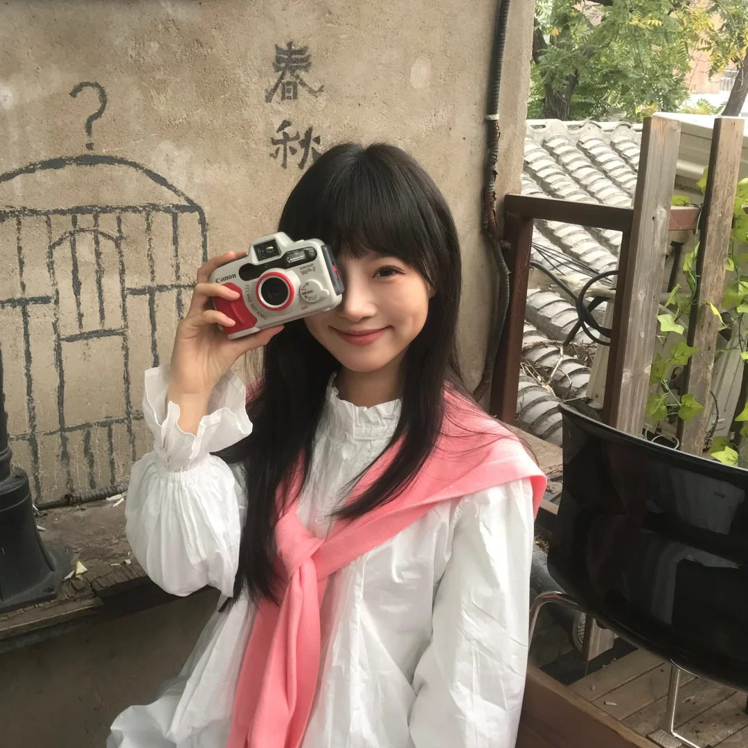 拍了拍秋日头像🍁