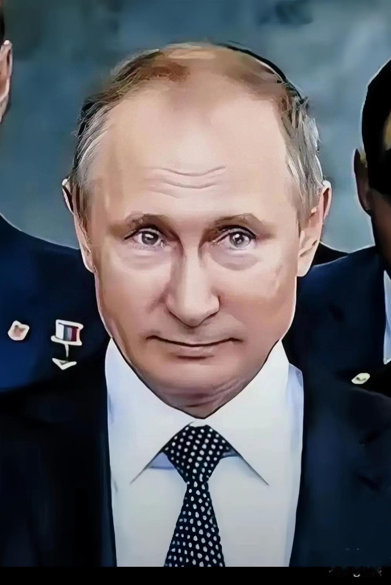 俄媒敲警钟：

一味退让的下场，早被晚清的“蛋糕国土”说透了。

俄罗斯某媒体发