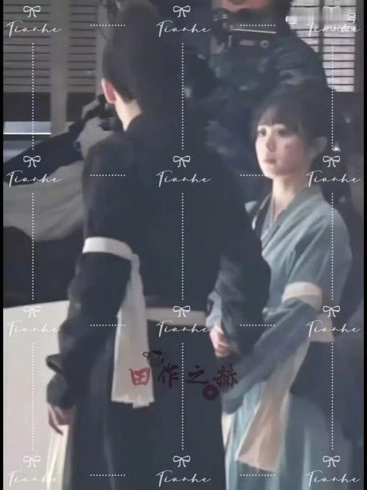 张凌赫田曦薇逐玉同框路透，能get到cp感嘛～ 