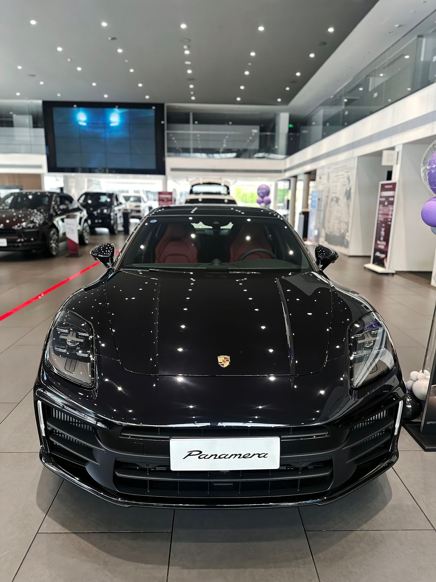 早几天买了保时捷Panamera的感觉像是赚到啦 ​​​