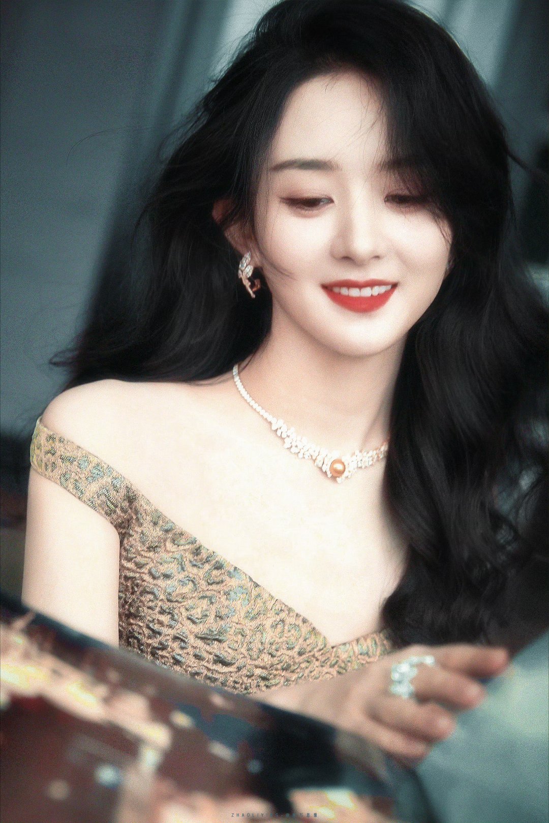 赵丽颖 𝒍𝒐𝒗𝒆 𝒈𝒐𝒆𝒔 𝒘𝒊𝒕𝒉 𝒕𝒉𝒆 𝒘