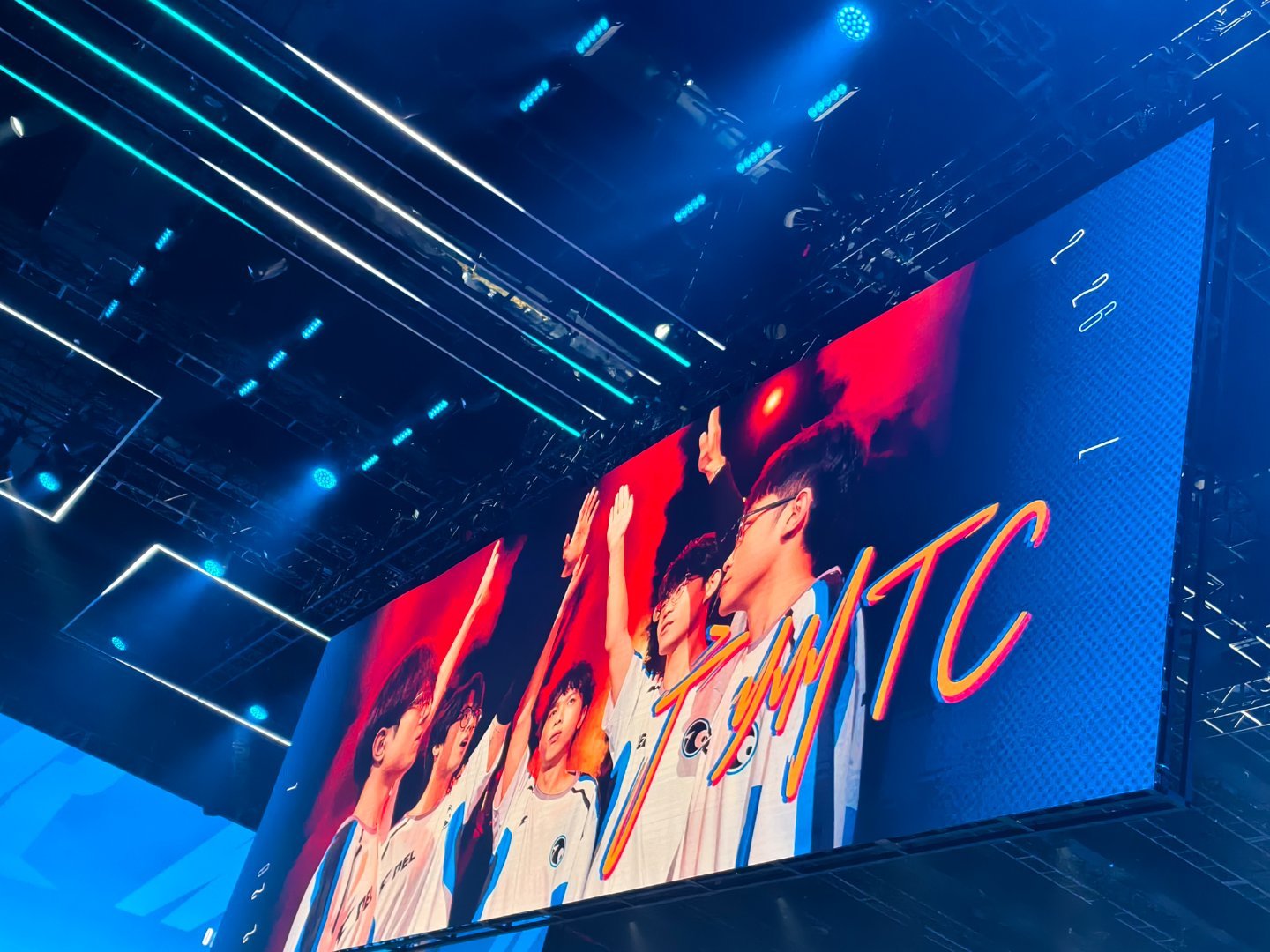 TC电子竞技俱乐部两鸡！TC周决一日两鸡pel热浪对决一夏