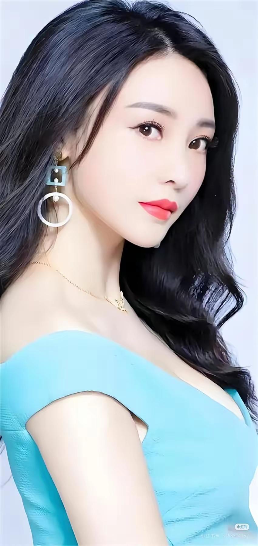 柳岩
素颜
写真
