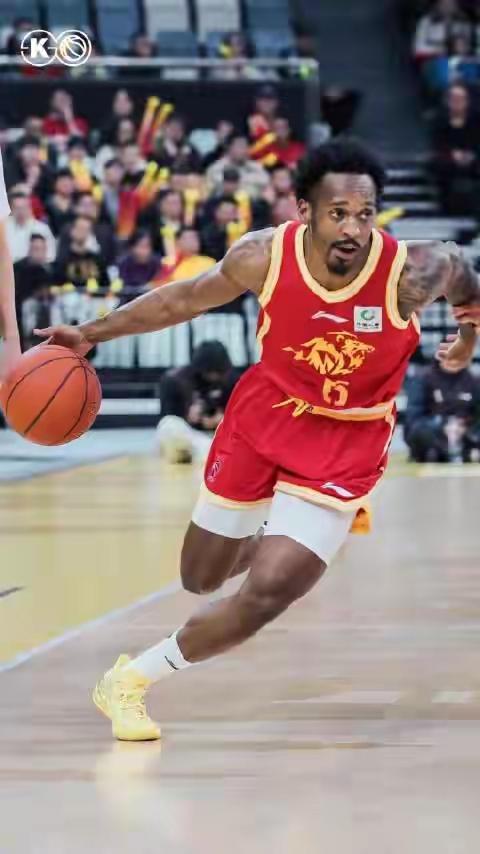 【CBA 超级外援巴里布朗与浙江广厦分道扬镳，归根结底都是钱惹的祸啊。】浙江广厦
