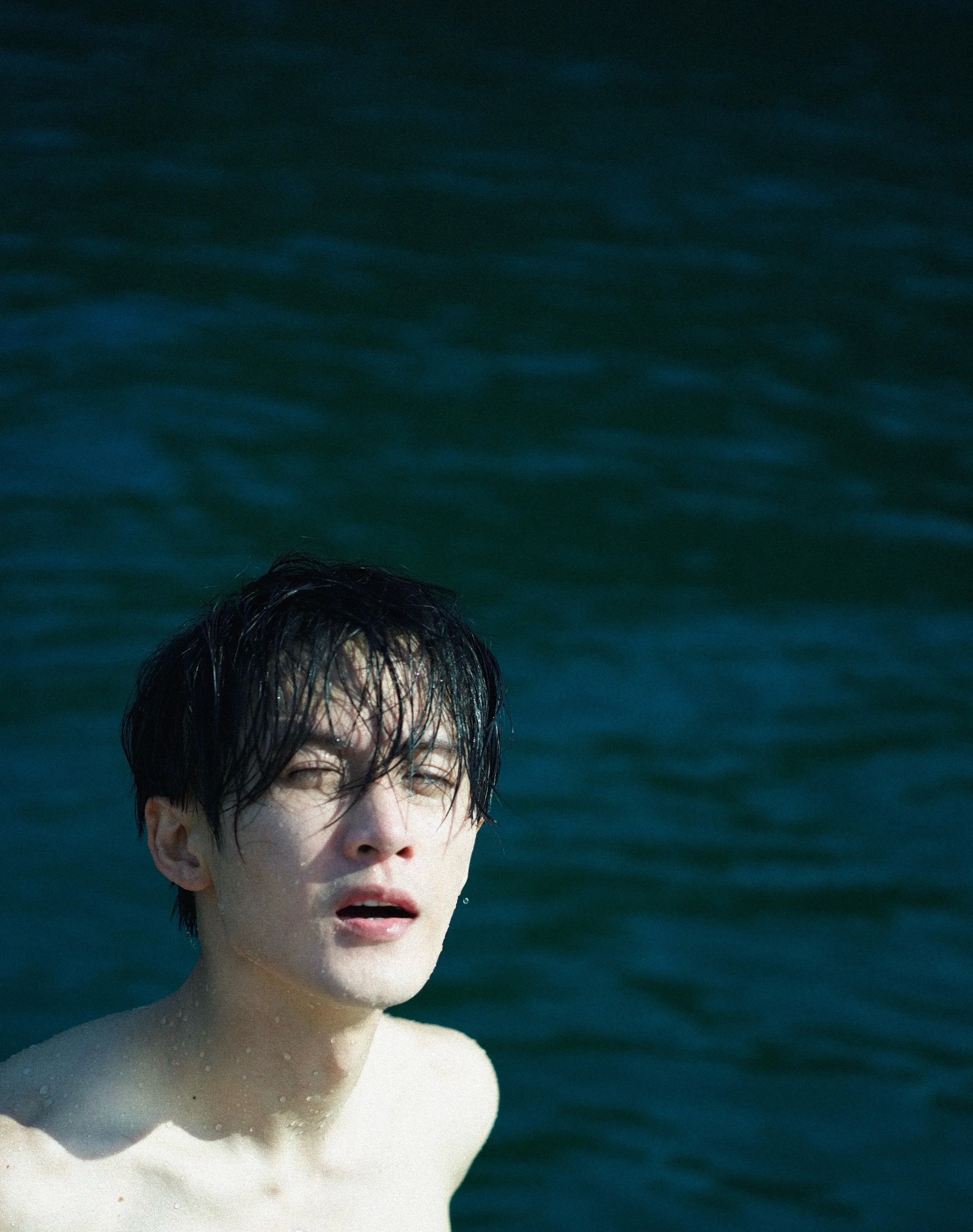 夏天应该去游泳🏊辛苦一天的牛马就要看这种才有动力继续干檀健次李亦非檀健次