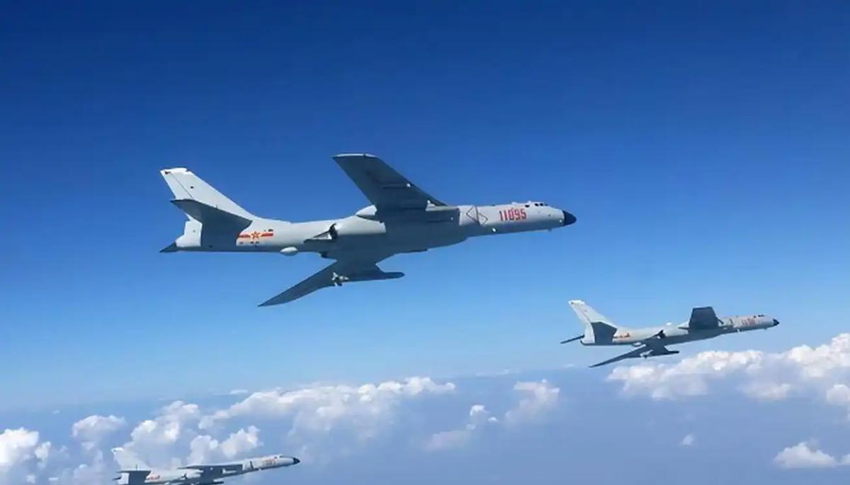 就在刚过去的4月11号，台海那边又闹出了不小的动静，台“国防部”急吼吼地发了一份