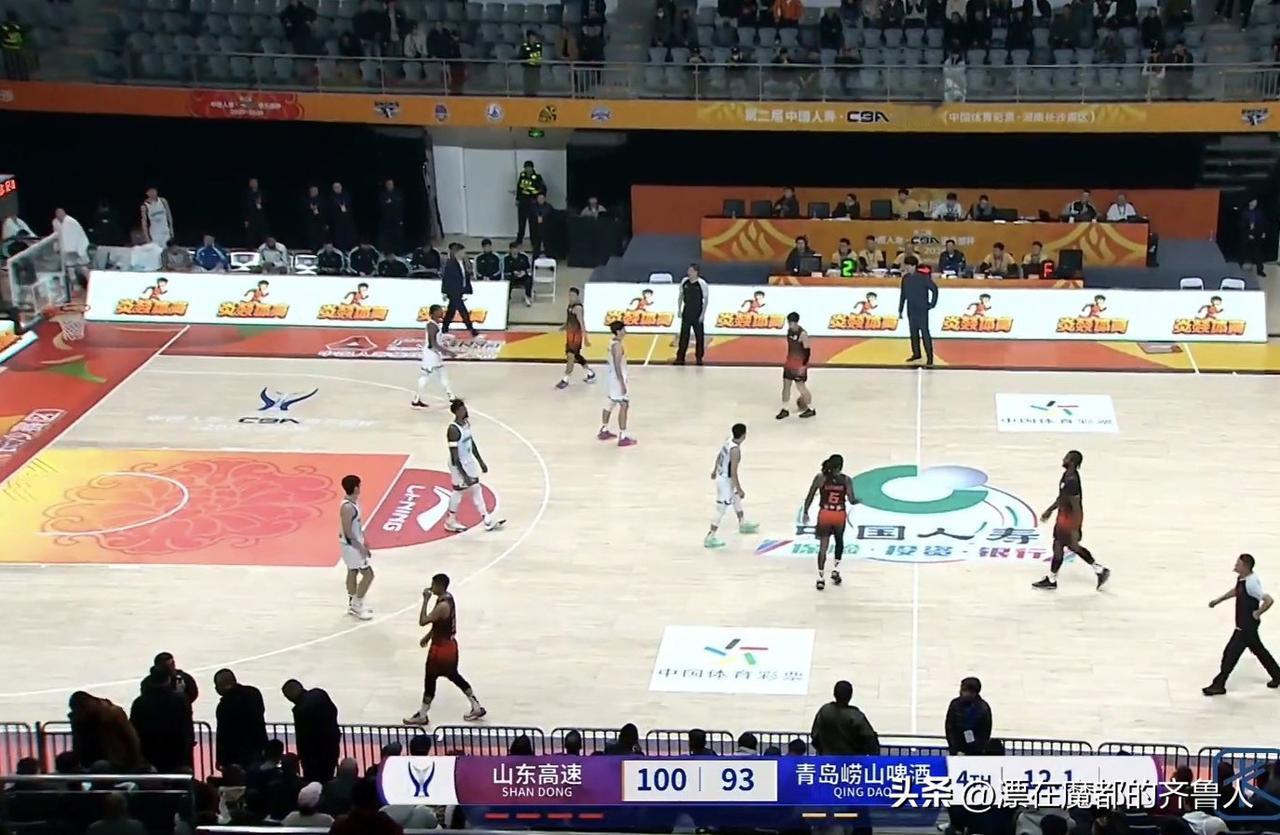 齐鲁德比高速男篮进八强！通过俱乐部杯比赛看高速男篮引援成败。
成功引援：陈林坚、