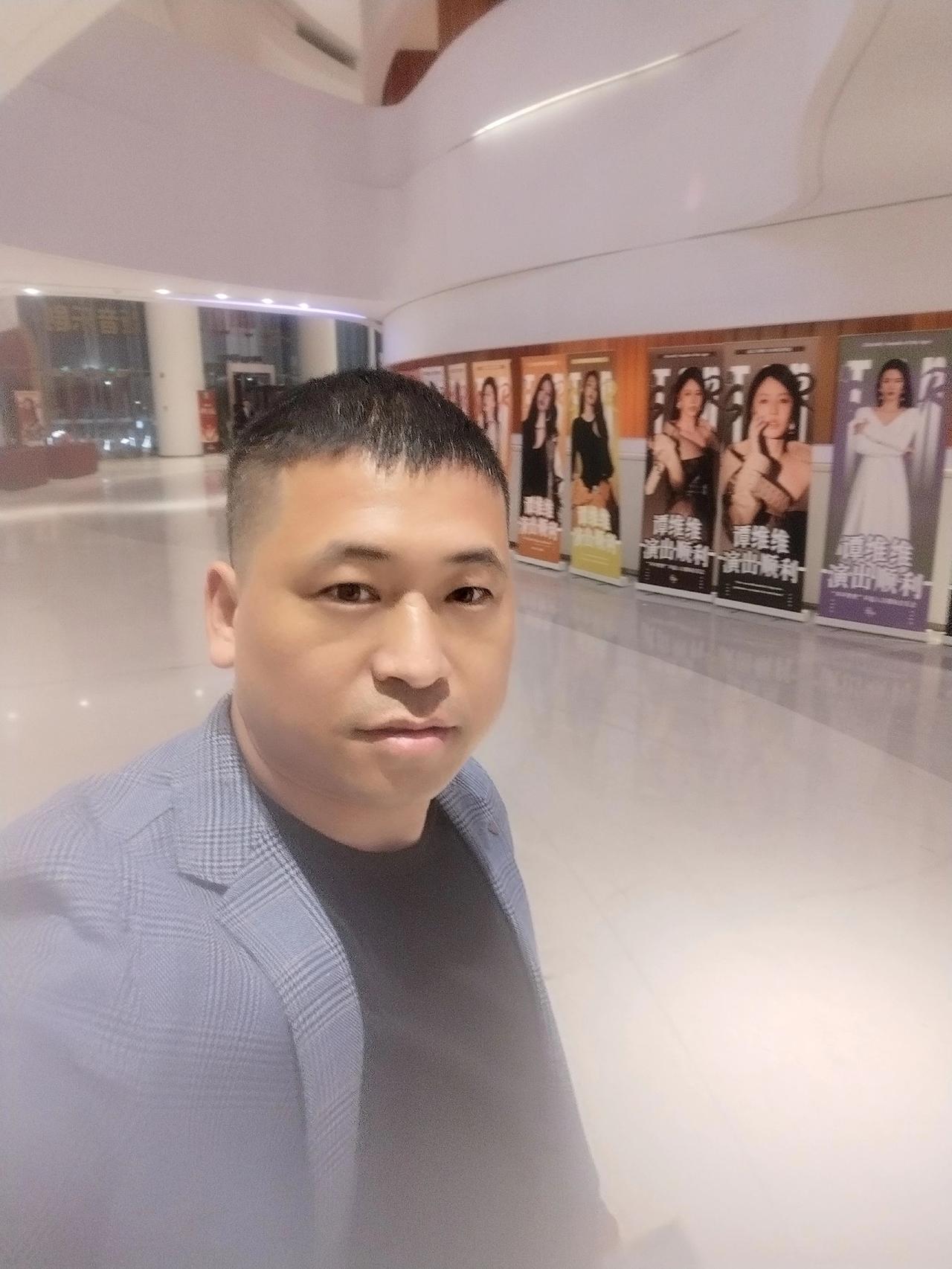 80后的我也追星 谭维维 昆山站演唱会 圆满成功！
