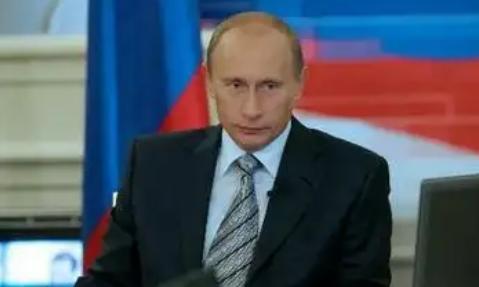 铁了心要灭掉中国？一股可怕力量来了！这回不是美国出手，普京笑到最后。俄乌冲突爆发