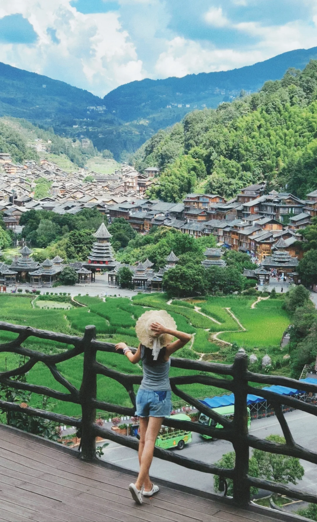 九岁儿子去肇兴侗寨给我拍了这样的照片