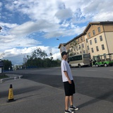 石鹰爱逛社会